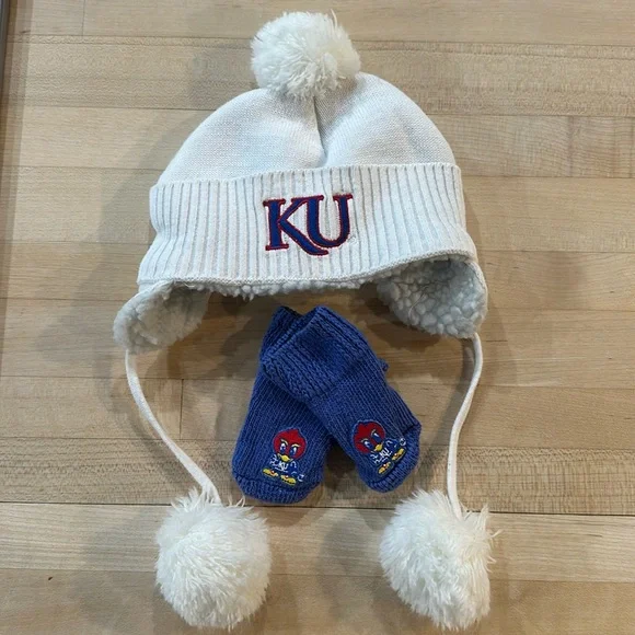KU Jayhawk infant stocking cap & socks - Picture 1 of 5